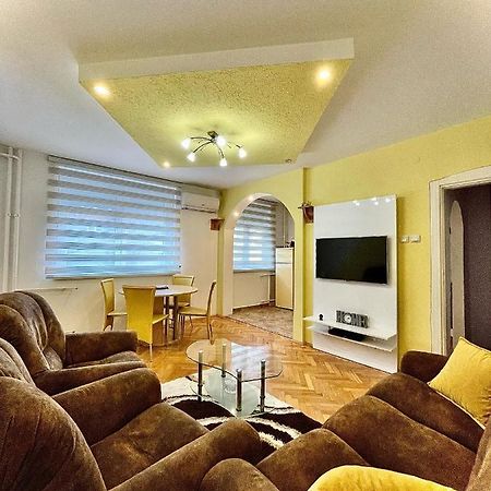 Lux Apartman Cvetkovic Apartment Kraljevo Ngoại thất bức ảnh